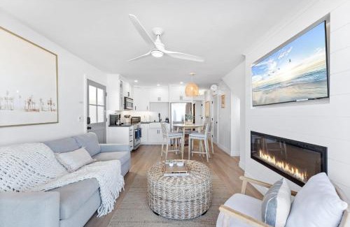 Mission Beach Casa | Luxury Ground N Oceanfront Unit with Patio Lounge