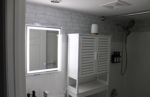 Near Northeast Apartamento | Luxury Group Retreat in Heart of DC!