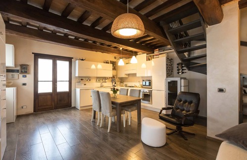 Montone Casa | Este hostal de lujo, situado en el campo italiano, Umbría, Italia