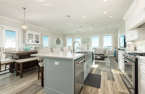 Port Bolivar Casa | Luxury | Gulf Views | Pool | Exclusive Villa