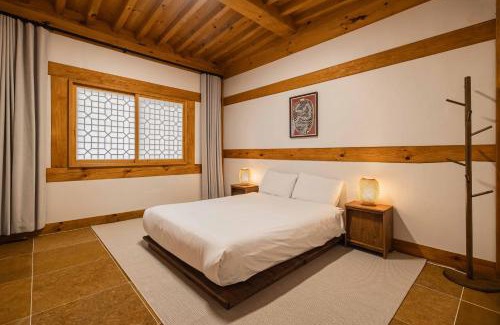 Gimpo Apartamento | Luxury Hanok Blue Serenity