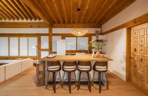 Gimpo Apartamento | Luxury Hanok Blue Serenity