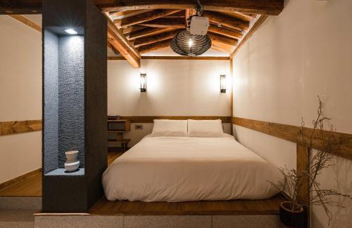 Sajik-dong Villa | Luxury Hanok MOOD-AM
