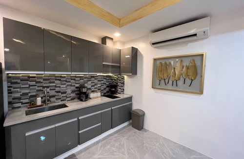 Malabanias Apartamento | Luxury Haven Near Walking Street