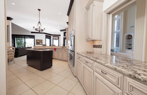 Athens Casa | Luxury Haven on Lake Athens | Gourmet Kitchen, Theater, Pool & Waterfront Fun
