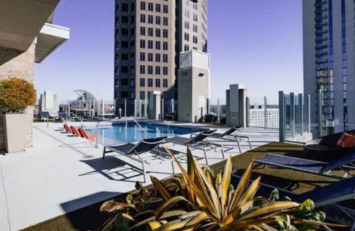 Lenox Apartamento | Luxury High Rise in Buckhead Business District!