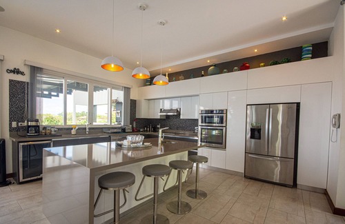 Tárcoles Condominio | Luxury Hillside Estate at Nativa Resort by RedAwning