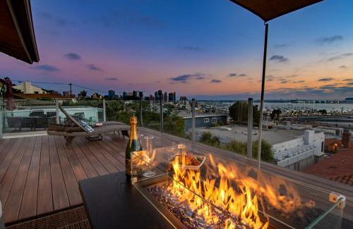 Middletown Casa | Luxury Hilltop Retreat in the City - Amazing View