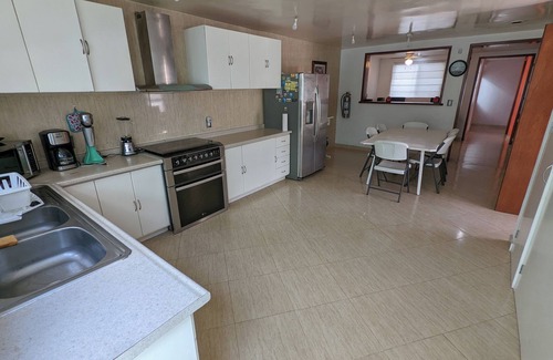 Querétaro Casa | Casa de lujo con alberca y EV charger – ubicación inmejorable en Querétaro