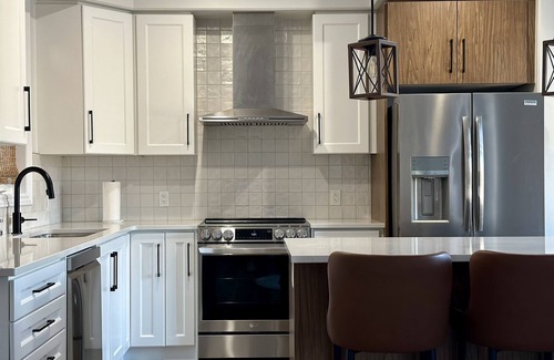 Amherstview Casa | Luxury Holiday Home in Kingston
