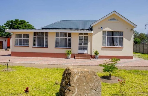 Harare Casa | Luxury Holiday Home in Harare 10mins from airport