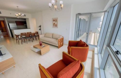 Dubai Apartamento | Luxury Holiday Home Just Minutes from Dubai's Global Village Your Perfect Getaway!"