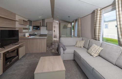 Hewas Water Otro | Luxury Holiday Home Sleeps 6 Pet Friendly