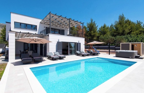 Stankovici Villa | Luxury Villa Olive Tree with swimming pool