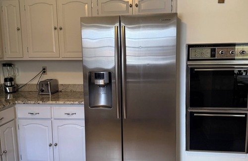 Kenner - Louis Armstrong International Airport Casa | Luxury Home: 4 Beds 2.5 Baths. 7 mnts from Airport