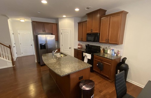 Lilburn Casa | Luxury Home Away From Home