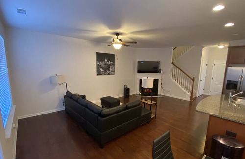 Lilburn Casa | Luxury Home Away From Home