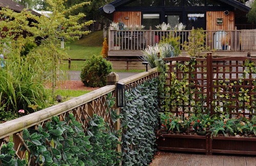 Otterburn Casa | Luxury Home Hot Tub, Outdoor Dining & Hot Tub