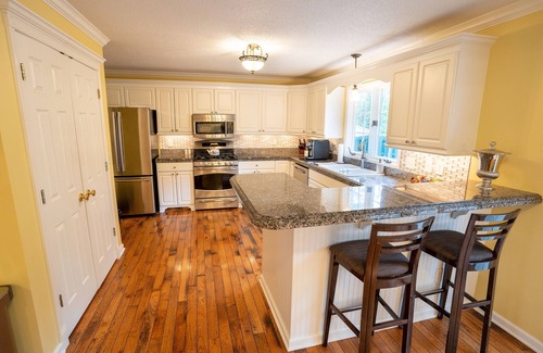 Carbondale Casa | Luxury Home in a Resort-Like Estate