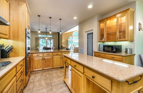 Glencoe Casa | Luxury Home In Arnold With Tons of Privacy & Space