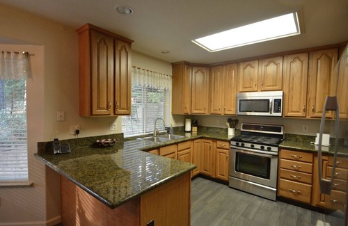Arnold Casa | Luxury Home in Blue Lake Springs, Close to Bear Valley and Giant Sequoia Trees