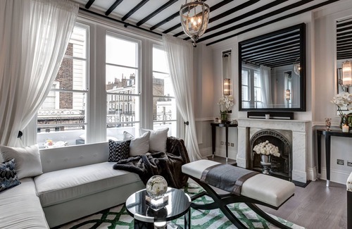 Pimlico Casa | Luxury Home in Cambridge Street