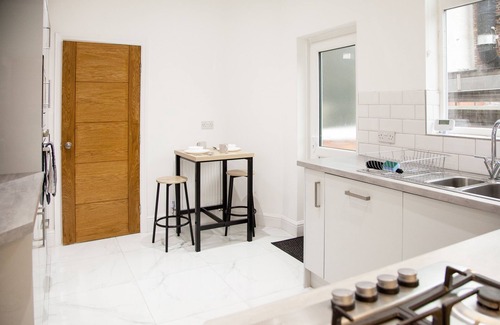 Old Trafford Casa | Luxury Home in Old Trafford