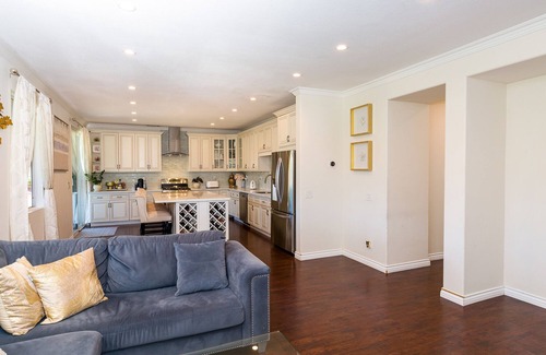 Newhall Casa | Luxury Home in Santa Clarita