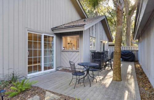 Lawton Woods Casa | Luxury Home in Desirable Sea Pines Walk to Beach