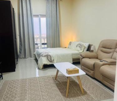 Al Hamra Village Apartamento | Luxury Home Lagoon view