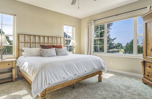 Gleneagle Casa | Luxury home located in the Gleneagle area of Colorado Springs