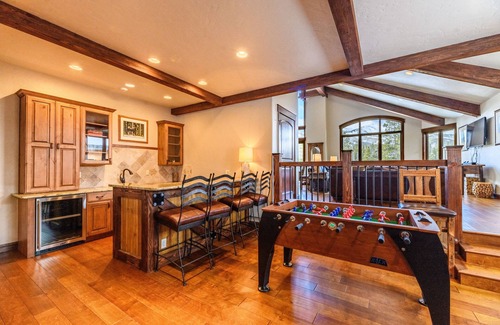 Warrior's Mark West Casa | Luxury Home; Mountain Views; on Ski Trail; Hot Tub