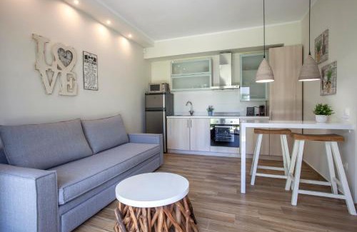 Pefkochori Apartamento | Luxury home on the sea Kassandra