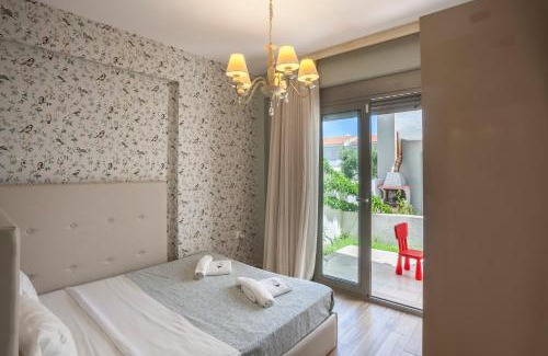 Pefkochori Apartamento | Luxury home on the sea Kassandra