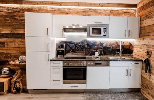 Schonbach Apartamento | Luxury home right at the Mittelstation lift