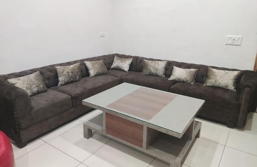 Ludhiana Apartamento | Luxury home stay at sector 32a