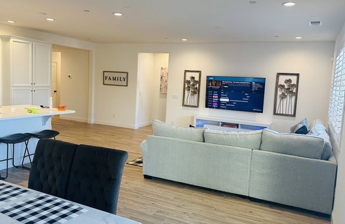 Rancho Cordova Casa | Luxury home. This home is located in a good neighborhood of Sacramento area.