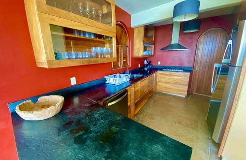Playa Las Gatas Casa | Luxury Home with Breathtaking Views in Zihuatanejo