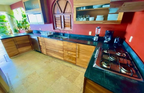 Playa Las Gatas Casa | Luxury Home with Breathtaking Views in Zihuatanejo