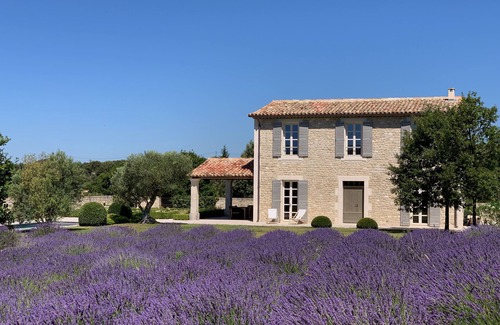 Bonnieux Villa | Maison Chloé, corazón del Luberon, vistas impresionantes, servicios de lujo