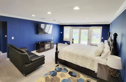 Pomona Casa | Luxury Home + XL Pool near NYC/Harriman State Park
