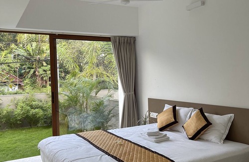 Chirayinkil Cama Y Desayuno | LUXURY HOMESTAY IN VARKALA Just 7 Mins Away From North Cliff Beach