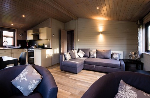 Dilton Marsh Apartamento | Luxury Hot Tub Lakeside Lodge AVOCET With Hot Tub Near Longleat