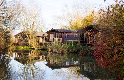 Dilton Marsh Apartamento | Luxury Hot Tub Lakeside Lodge AVOCET With Hot Tub Near Longleat