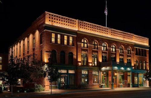 Aspen Apartamento | Luxury Hotel Junior Suite w/ onsite dining, ski valet and heated pool!