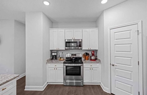 Gulf Breeze Casa | Luxury House - 4B Fire-Pit, Boating, Beach!