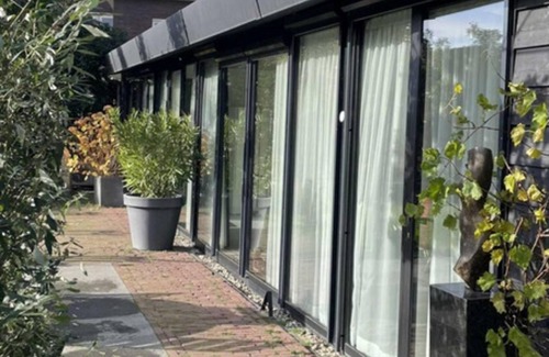 Municipality of Oosterhout Casa | Luxury house and large garden in a wooded area
