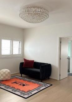 Gledswood Hills Casa | luxury house near golf courses! Free wifi & Netflix
