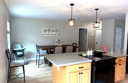 Ventura Casa | Luxury House - Sleeps 6, Golf, Disney, Family Fun!