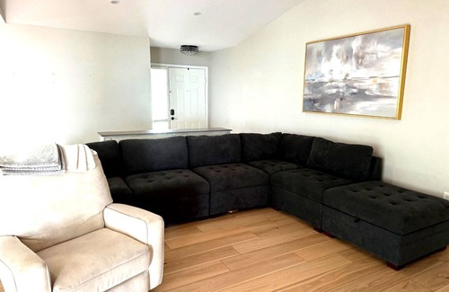 Ventura Casa | Luxury House - Sleeps 6, Golf, Disney, Family Fun!